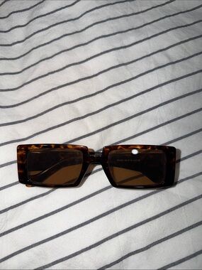 Tortoiseshell Rectangular Sunglasses - Brown Lenses